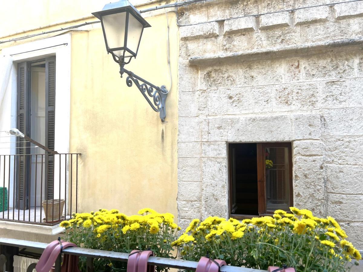 バーリPalazzo Barone,Nel Cuore Del Borgo Antico.アパートメント エクステリア 写真